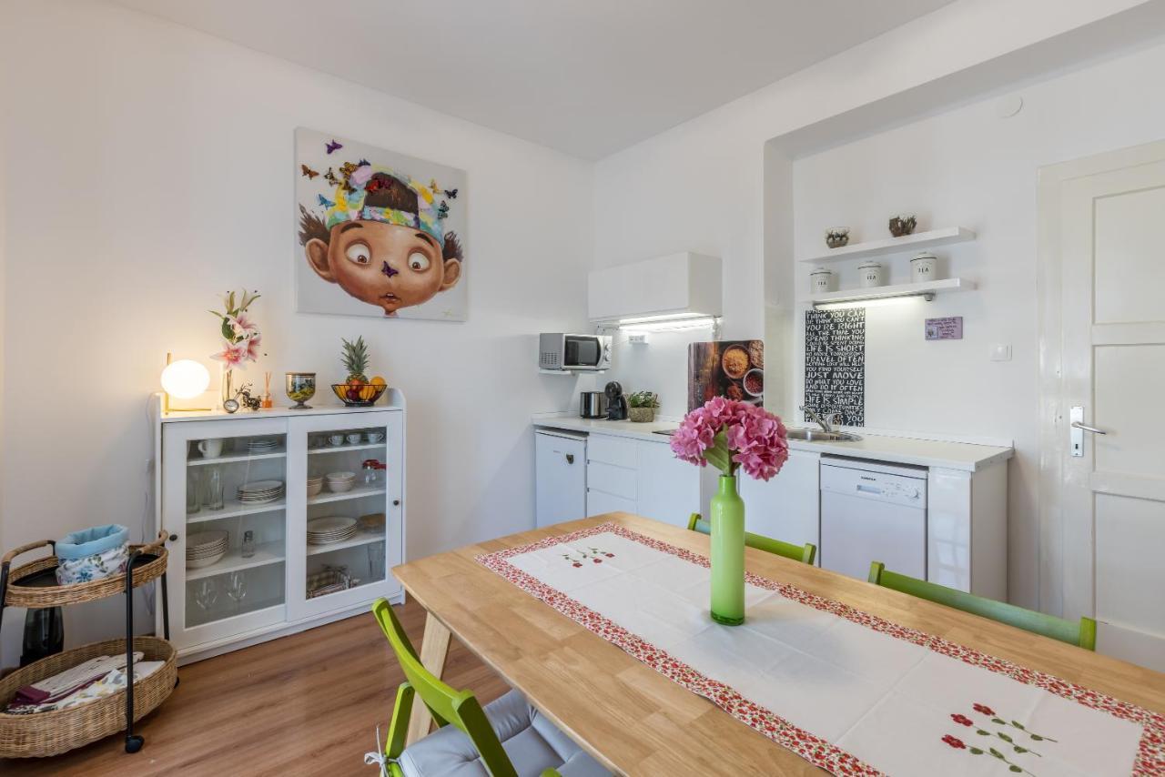 Noe And Joey Apartment Сплит Екстериор снимка